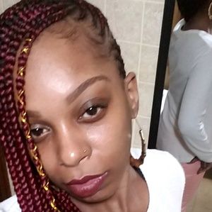 Meet your Posher, Crystal